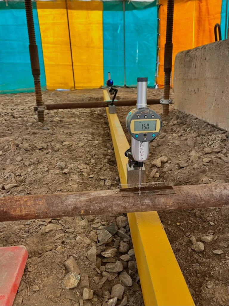 REF: 0720260244 | Photos from Franki, Africa showing PileSense in action onsite near Cape Town, South Africa. The static pile load test includes 8x Bluetooth digital dial indicators and 1x Bluetooth pressure sensor #PileSense #WirelessMeasurement #InTheField