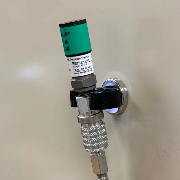 Wireless Hydraulic Pressure Test Kit – This kit includes 2x BluePSI, an EZ Coupling Adapter and magnetic holder in a protective carrying case with laser-cut foam. #WirelessHydraulicTestKit #WirelessMeasurement #CustomApplicationKit [Ref: 1119250206]