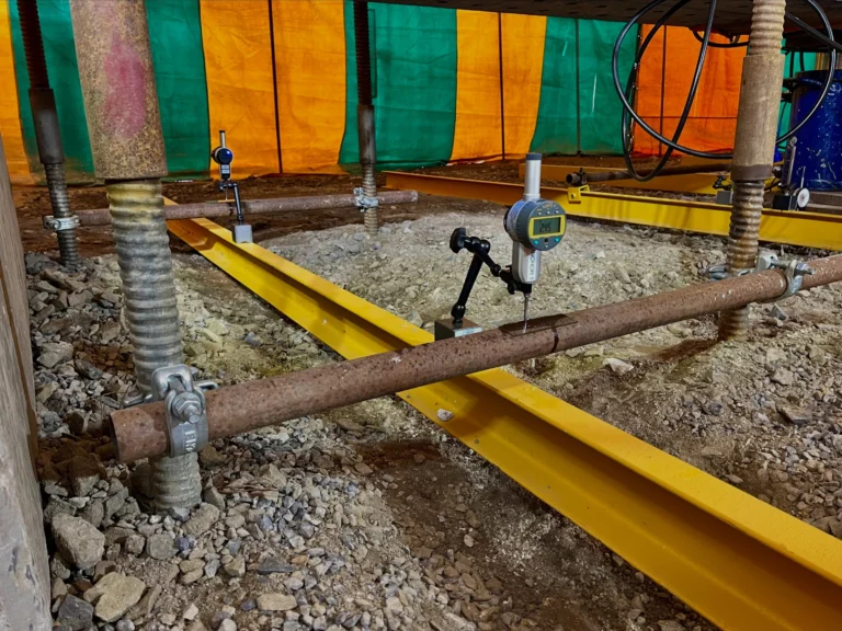 REF: 0720260244 | Photos from Franki, Africa showing PileSense in action onsite near Cape Town, South Africa. The static pile load test includes 8x Bluetooth digital dial indicators and 1x Bluetooth pressure sensor #PileSense #WirelessMeasurement #InTheField